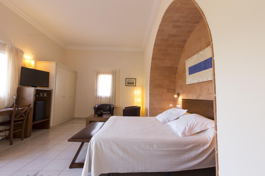 Hotel Cal Naudi Les Cases d'Alcanar Exterior photo